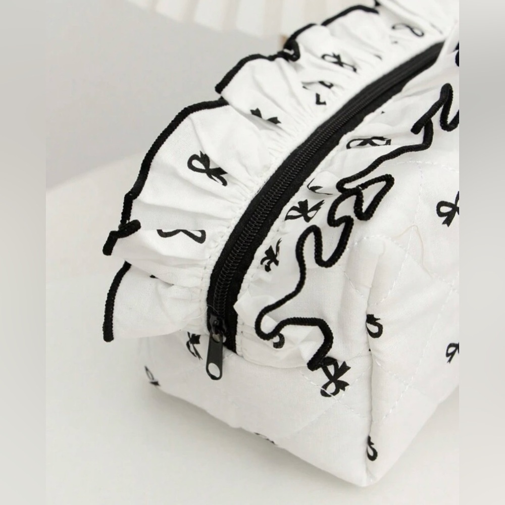Makeup Cosmetics Toiletries Bag with Cute Bows and Ruffles - Picture 5 of 6